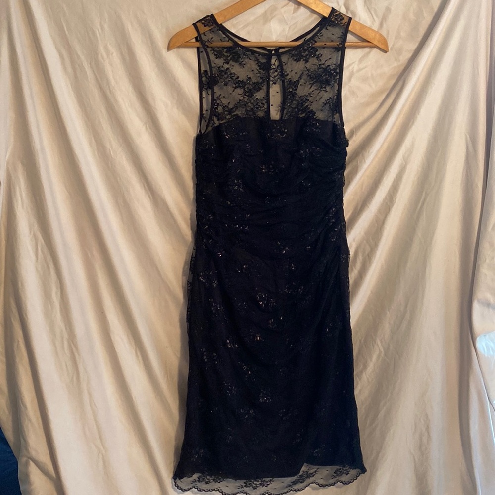 Black Sleeveless Lace Evening Dress